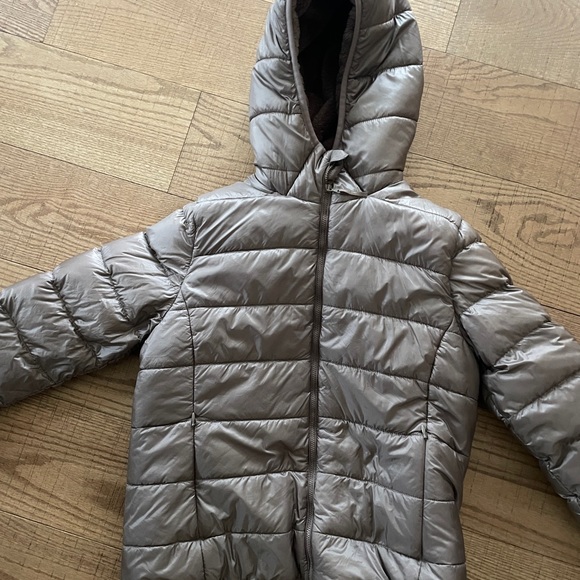 Aritzia - T&A puff jacket woman’s medium - Picture 7 of 8